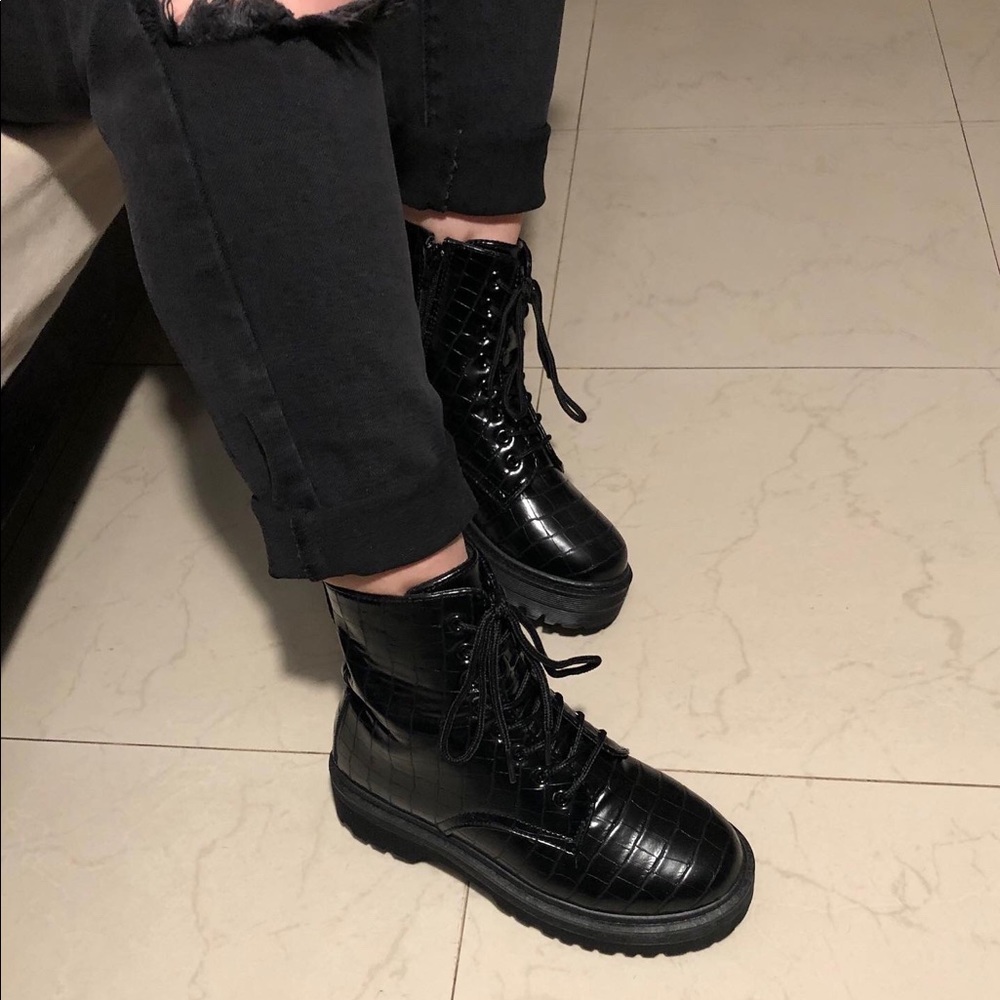 Combat boots🖤